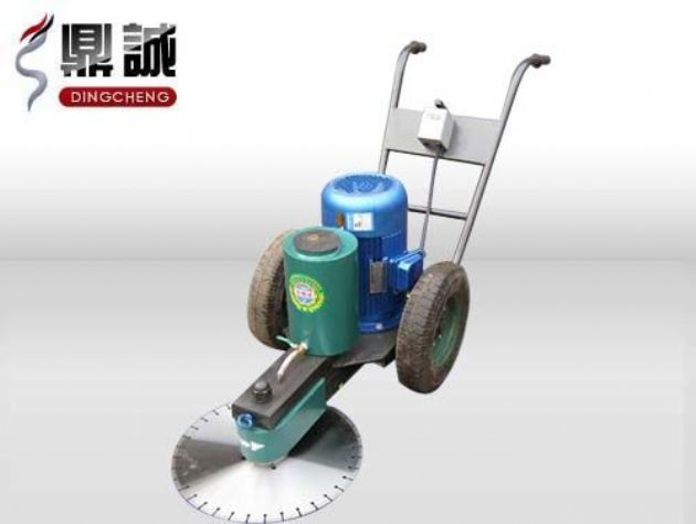 點(diǎn)擊查看詳細(xì)信息<br>標(biāo)題：手推式切樁機(jī) 閱讀次數(shù)：14045