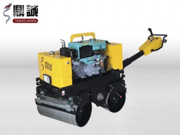 點(diǎn)擊查看詳細(xì)信息<br>標(biāo)題：DC-840-I全液壓手扶雙鋼輪壓路機(jī) 閱讀次數(shù)：15078